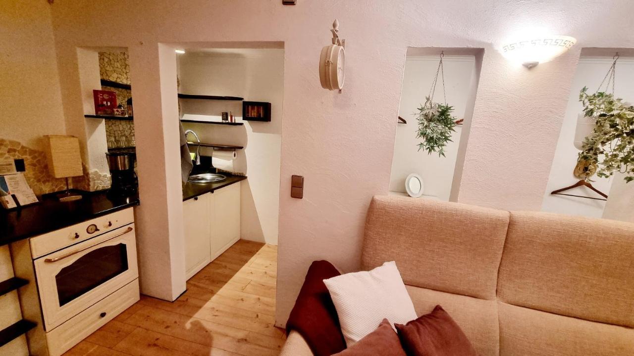 Ruheoase Am Waldrand - Auf 90Qm Sind Nicht Nur Die Eltern Und Bis Zu 5 Kinder Willkommen, Auch Hunde Und Katzen Sind Willkommen Laichingen Dış mekan fotoğraf